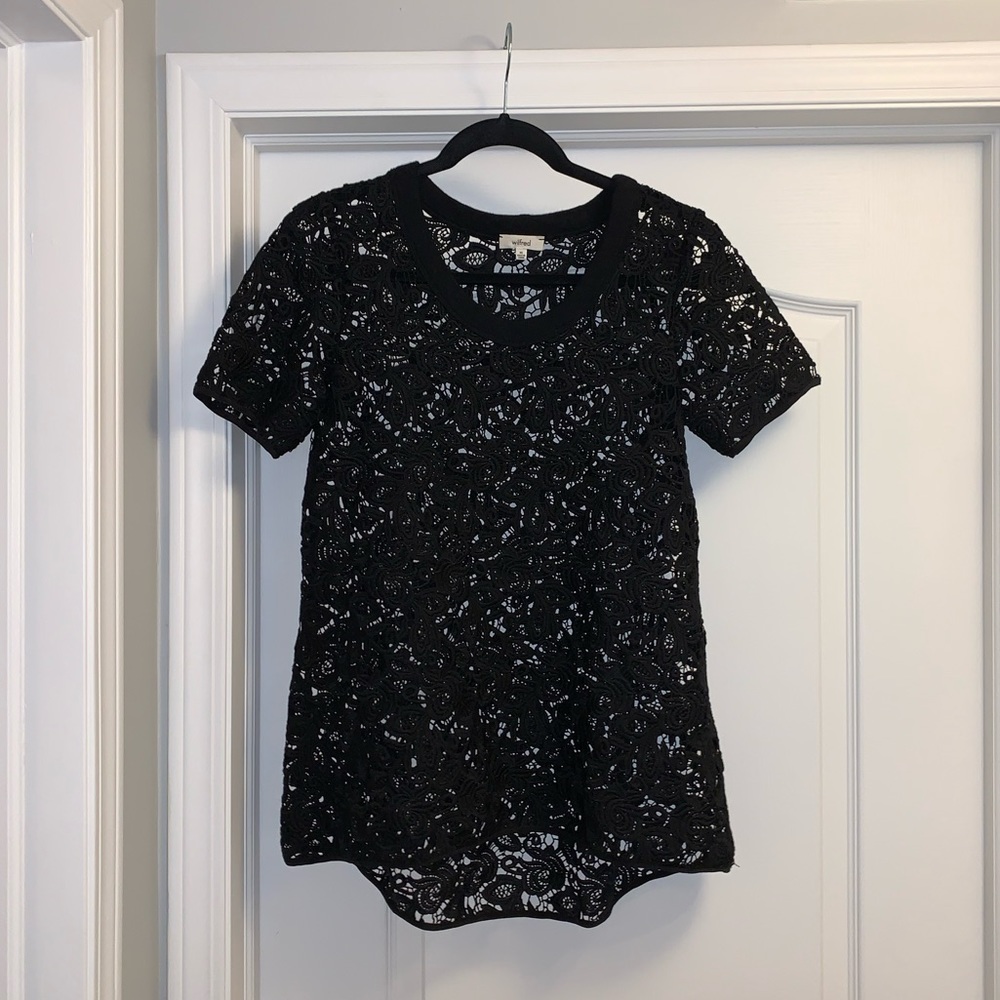Aritzia Wilfred Long Lace shirt